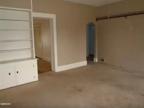 1404 S Oak Ave, Freeport, IL 61032 photo 5