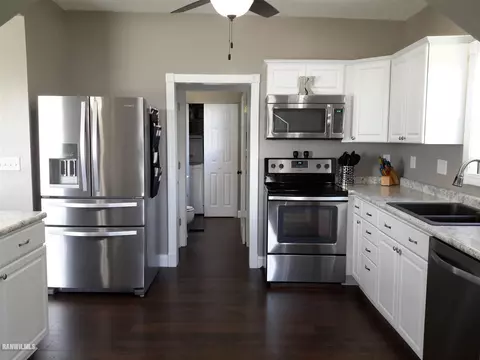3342 S Pecatonica Rd, Pecatonica, IL 61063 photo 4