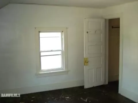 521 Empire St, Freeport, IL 61032 photo 12