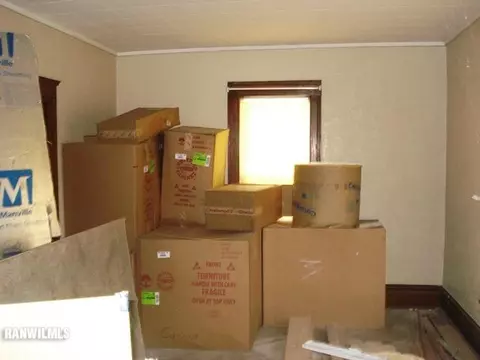 521 Empire St, Freeport, IL 61032 photo 6