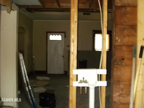 521 Empire St, Freeport, IL 61032 photo 10