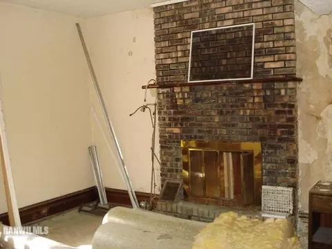 521 Empire St, Freeport, IL 61032 photo 7