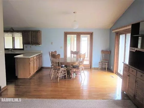1563 Chadbourne Dr, Davis, IL 61019 photo 7