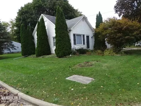 217 E Arch, Shannon, IL 61078 photo 2