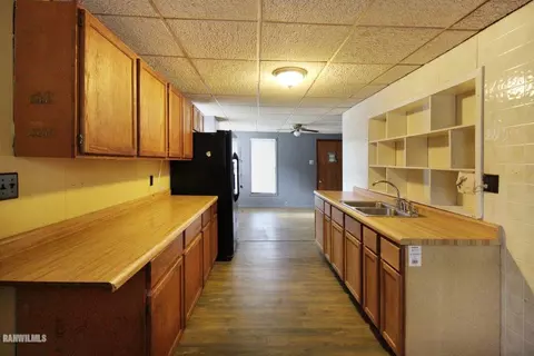 734 E Shawnee St, Freeport, IL 61032 photo 3