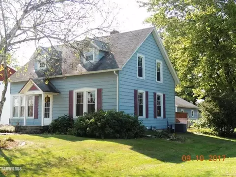 303 E North St, Durand, IL 61024 photo 23