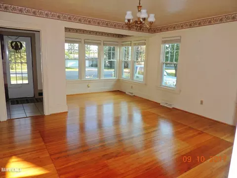 303 E North St, Durand, IL 61024 photo 3