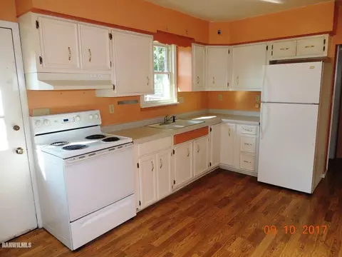 303 E North St, Durand, IL 61024 photo 6