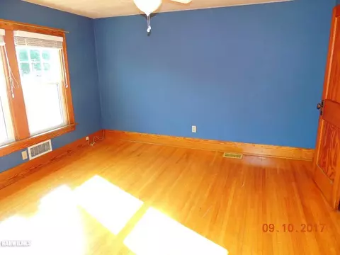 303 E North St, Durand, IL 61024 photo 19