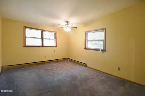 1797 S Demeter Dr, Freeport, IL 61032 photo 18