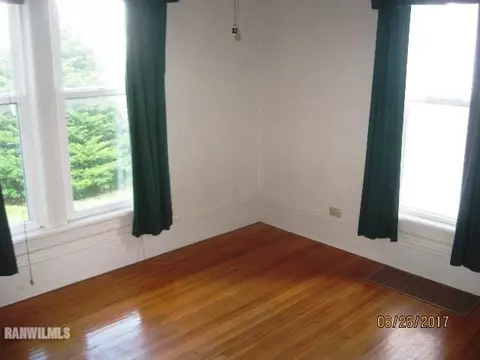 1237 E Shawnee St, Freeport, IL 61032 photo 13