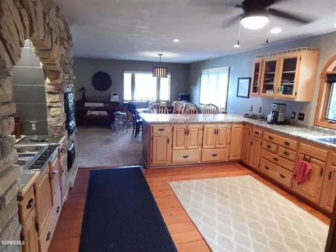 4874 Reed Cir, Thomson, IL 61285 photo 6