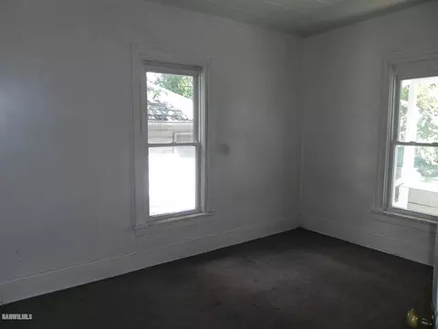 1021 S Float Ave, Freeport, IL 61032 photo 9
