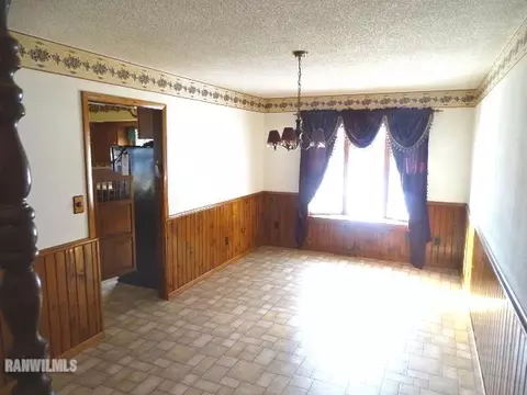 1326 Il Route 75 E, Freeport, IL 61032 photo 11