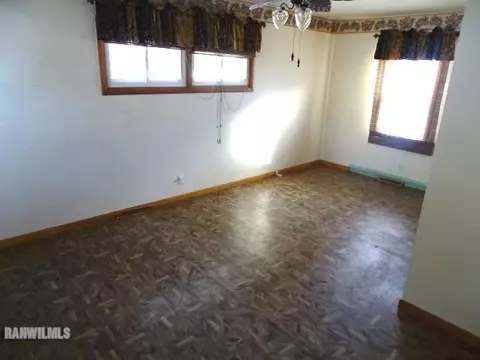 1326 Il Route 75 E, Freeport, IL 61032 photo 15
