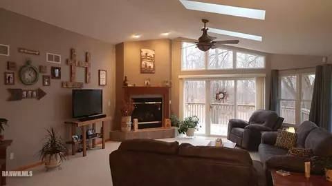 1087 Windborne Rd, Davis, IL 61019 photo 6
