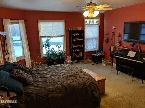 610 E Washington St, Mount Carroll, IL 61053 photo 8