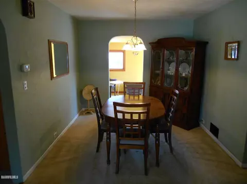 1453 S Demeter Dr, Freeport, IL 61032 photo 4