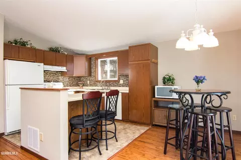 983 Winborne, Lake Summerset, IL 61019 photo 6
