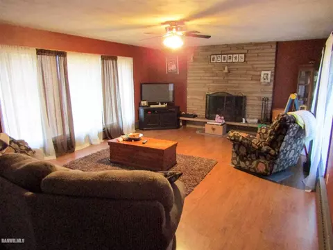229 Marion Ave, Chadwick, IL 61014 photo 6
