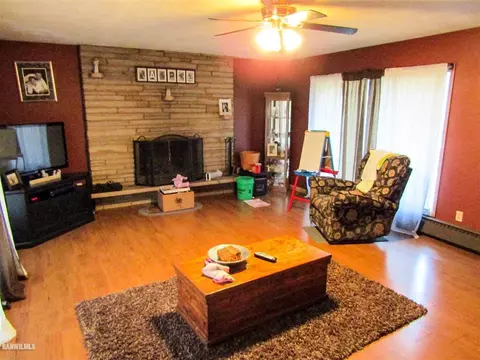 229 Marion Ave, Chadwick, IL 61014 photo 7