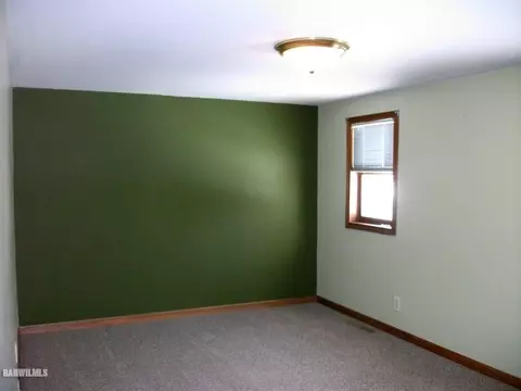 3864 E River Rd, Freeport, IL 61032 photo 6