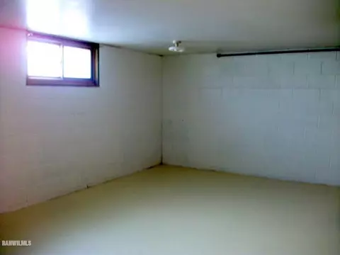 3864 E River Rd, Freeport, IL 61032 photo 14