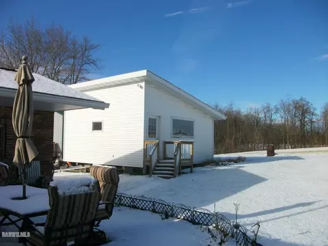 3864 E River Rd, Freeport, IL 61032 photo 16