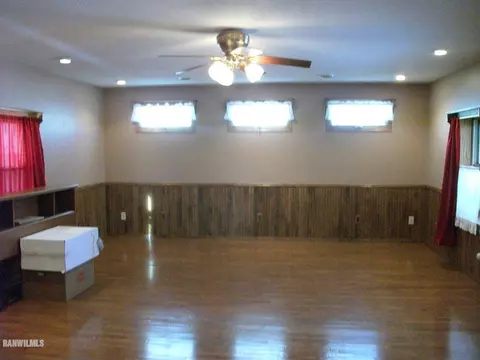 3864 E River Rd, Freeport, IL 61032 photo 9