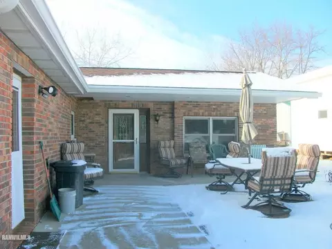 3864 E River Rd, Freeport, IL 61032 photo 15