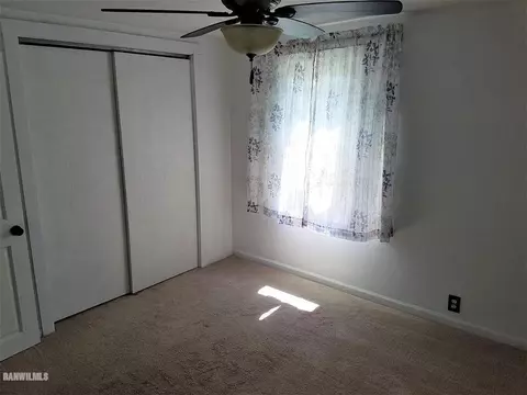 414 W 5th St, Pecatonica, IL 61063 photo 9