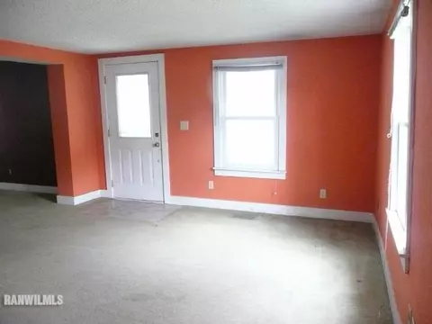 217 E Mason, Lena, IL 61048 photo 9