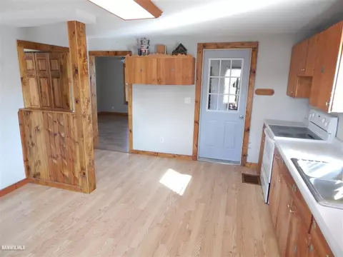 214 S Jackson St, Mount Carroll, IL 61053 photo 4