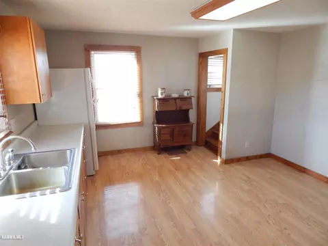 214 S Jackson St, Mount Carroll, IL 61053 photo 2