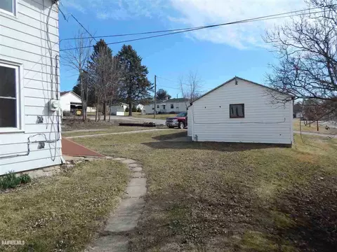 214 S Jackson St, Mount Carroll, IL 61053 photo 20