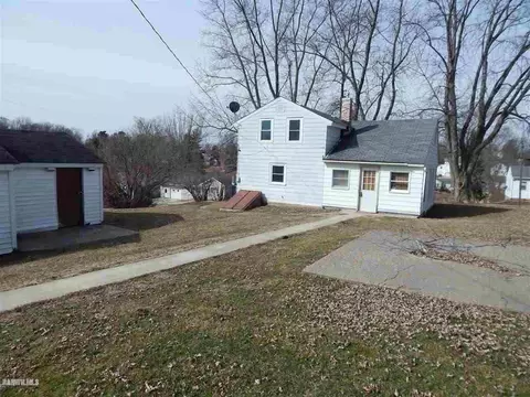 214 S Jackson St, Mount Carroll, IL 61053 photo 1