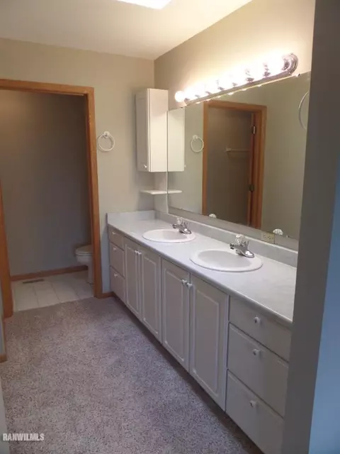 1-118 R Kidds Ct, Lanark, IL 61046 photo 12