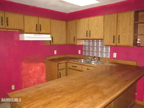 409 Maple St, Lena, IL 61048 photo 5