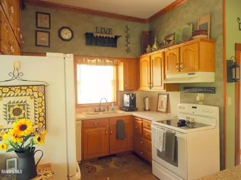 1983 W Becker School Rd, Freeport, IL 61032 photo 10