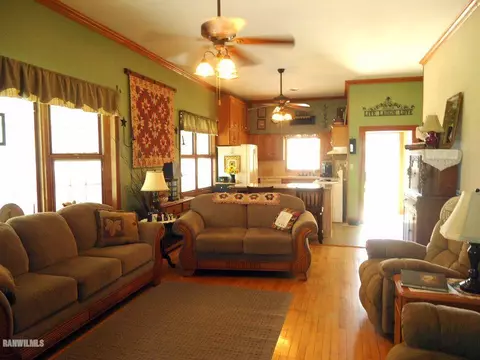 1983 W Becker School Rd, Freeport, IL 61032 photo 12