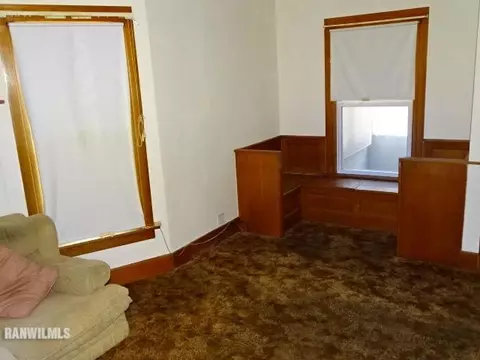 36 E Jefferson St, Freeport, IL 61032 photo 8