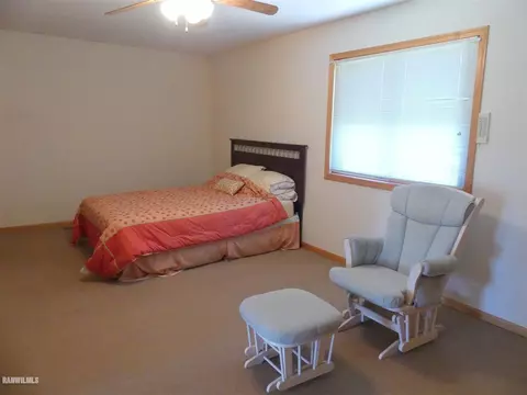 19-23 Hidden Valley Dr, Lanark, IL 61046 photo 12