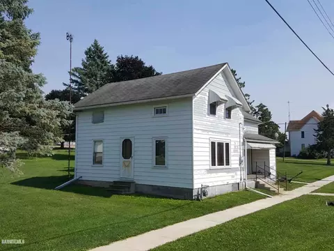 411 N Stanton, Davis, IL 61019 photo 6