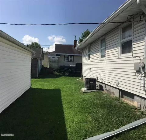 302 Maple St, Hanover, IL 61041 photo 3
