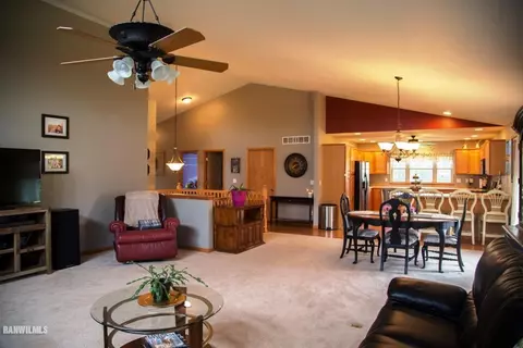 1102 Drexel Ave, Lake Summerset, IL 61019 photo 4
