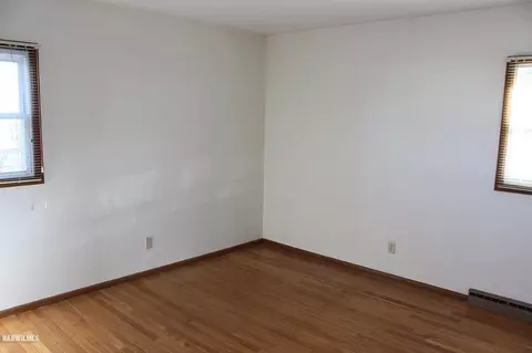 3243 W Knox Dr, Freeport, IL 61032 photo 5