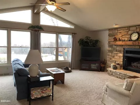 4-26 R Grandview Dr, Lake Carroll, IL 61046 photo 3