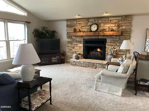 4-26 R Grandview Dr, Lake Carroll, IL 61046 photo 2
