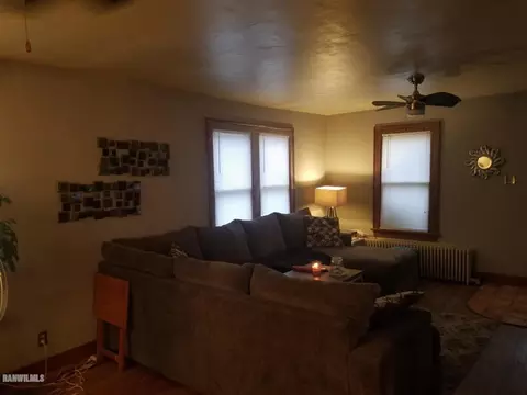 516 W Dewey, Freeport, IL 61032 photo 8