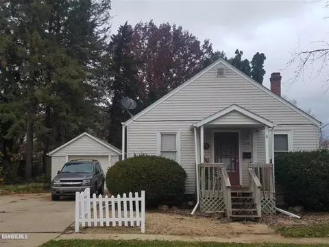 516 W Dewey, Freeport, IL 61032 photo 11